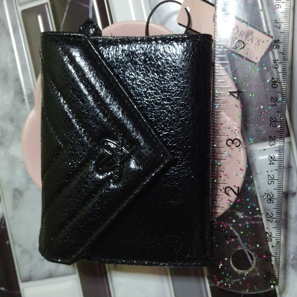 Victoria's Secret Black Faux Patent Leather Quilted  Wallet NWT - Picture 3 of 13